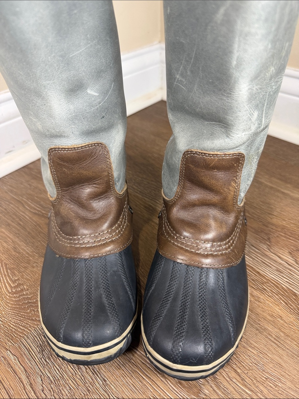 Sorel Slimpack Tall Riding Boots
Size 6 Women’s Gray/Taupe & Brown Leather Duck - Picture 4 of 12